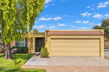 2116 W Claremont St, Phoenix, AZ 85015