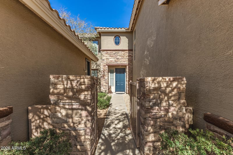 2116 Kuralt Dr, Anthem, AZ 85086