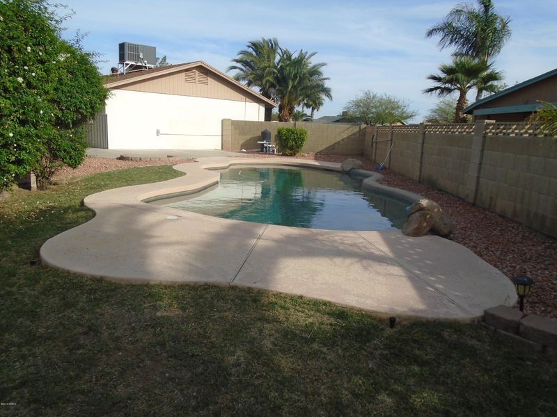 2116 W Oraibi Dr, Phoenix, AZ 85027