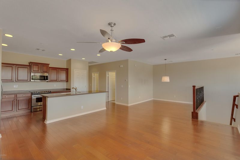 2116 W Tallgrass Trl #229, Phoenix, AZ 85085