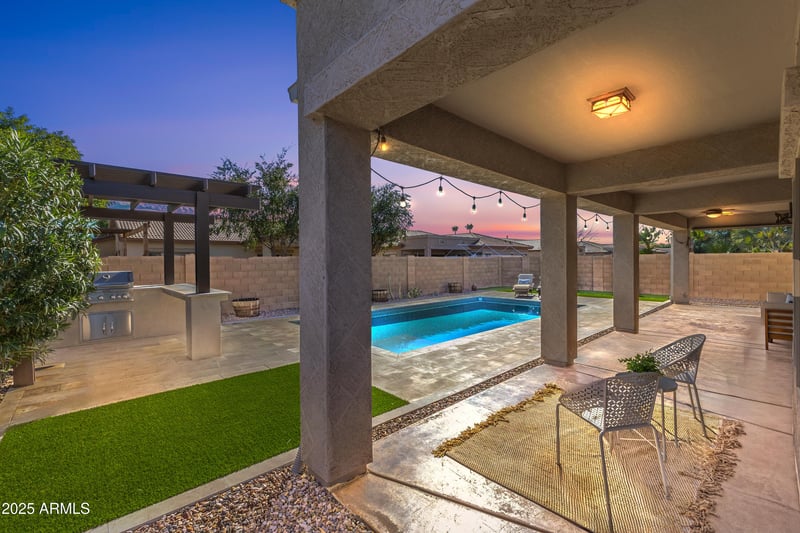 21163 Saddle Way, Queen Creek, AZ 85142