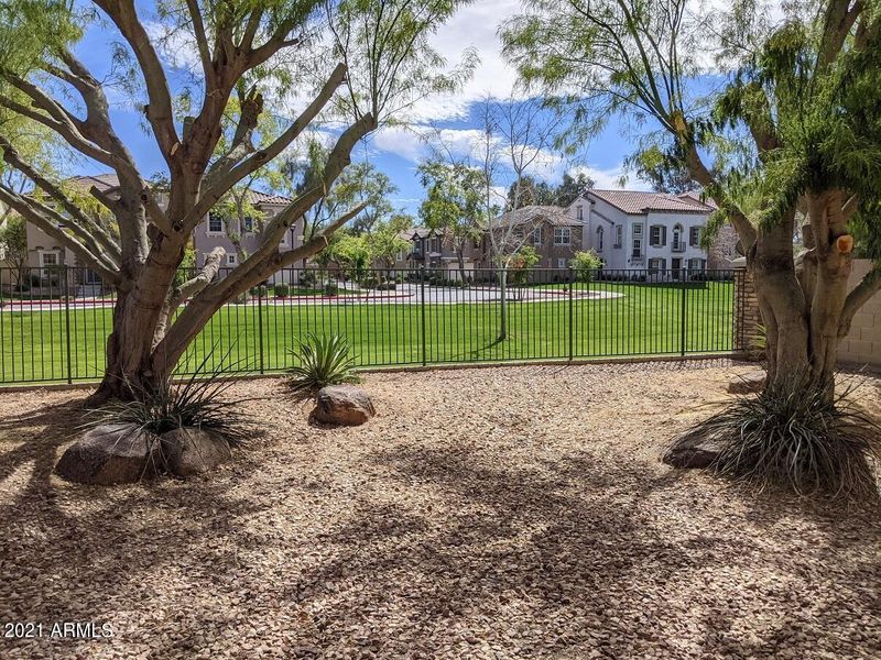 2117 E Sunland Ave, Phoenix, AZ 85040