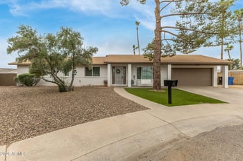2117 Kimberly Way, Phoenix, AZ 85027