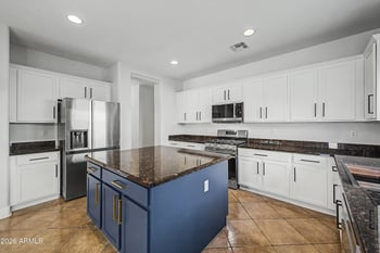 2117 94th Glen, Phoenix, AZ 85037