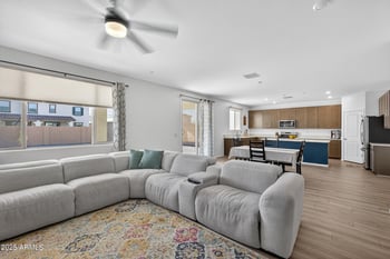 21189 Raven Dr, Queen Creek, AZ 85142