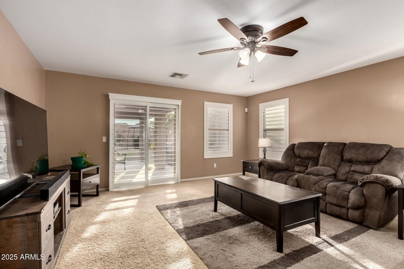 2119 Desert Seasons Dr, San Tan Valley, AZ 85144