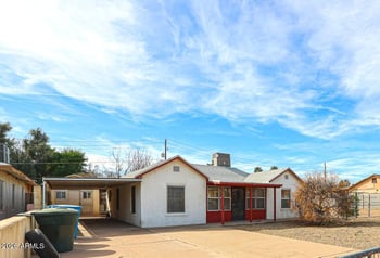 2119 Elm St, Phoenix, AZ 85015