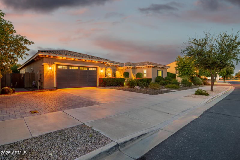 21196 Waverly Dr, Queen Creek, AZ 85142