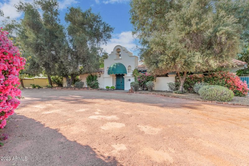 212 E Bethany Home Rd, Phoenix, AZ 85012