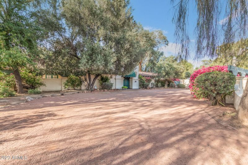 212 E Bethany Home Rd, Phoenix, AZ 85012