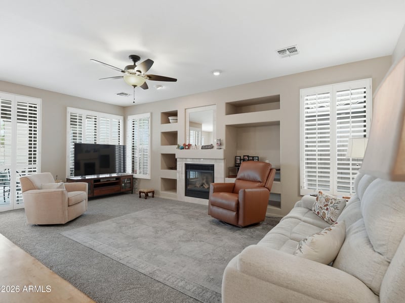 212 E Canary Ct, San Tan Valley, AZ 85143