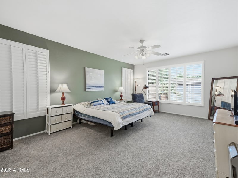 212 E Canary Ct, San Tan Valley, AZ 85143