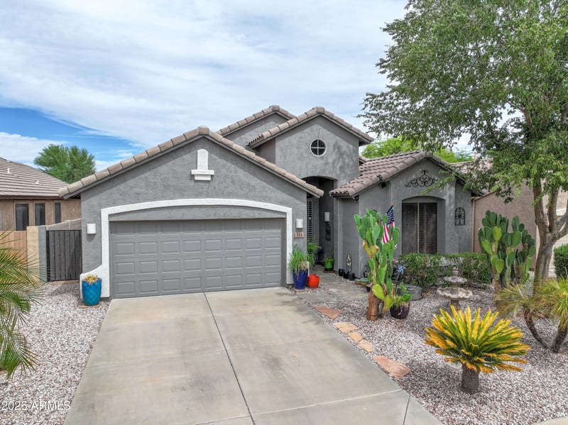 212 E Canary Ct, San Tan Valley, AZ 85143