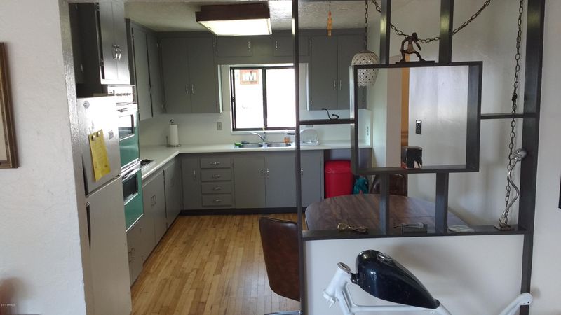 212 E Carol Ave, Phoenix, AZ 85020