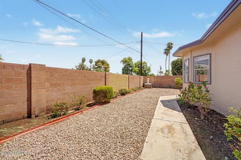 212 Minton Dr, Tempe, AZ 85282