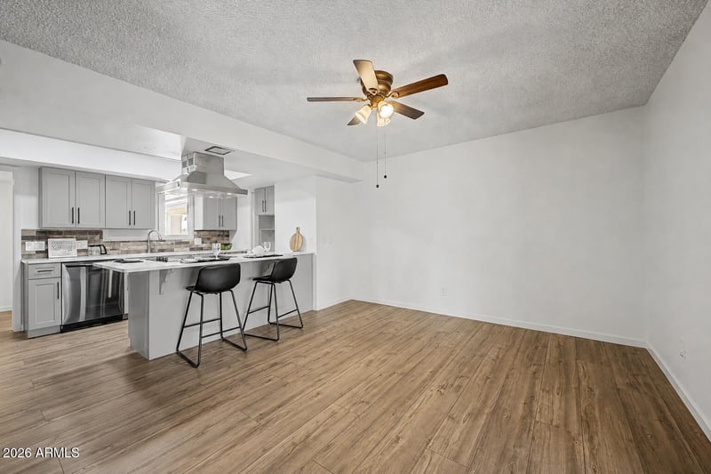 212 E Minton Dr, Tempe, AZ 85282