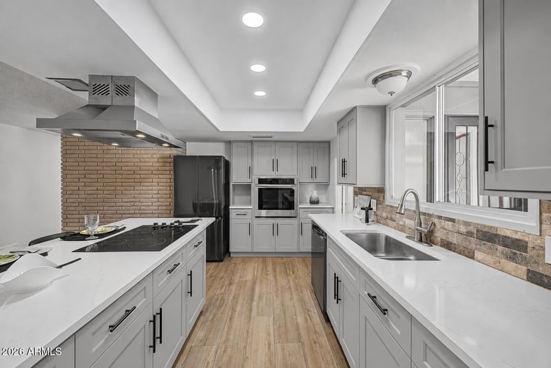 212 E Minton Dr, Tempe, AZ 85282