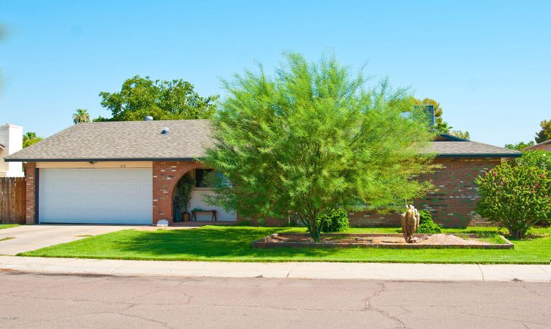 212 E Strahan Dr, Tempe, AZ 85283