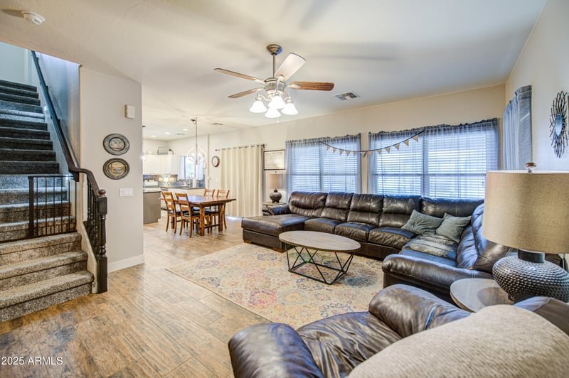 212 Hayden Park Rd, San Tan Valley, AZ 85143