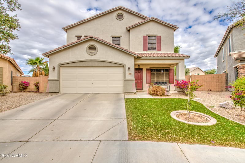 212 Hayden Park Rd, San Tan Valley, AZ 85143