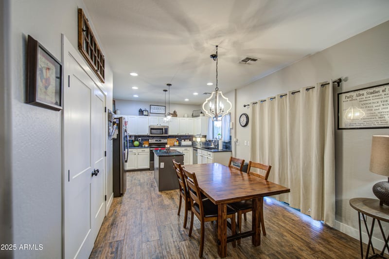 212 Hayden Park Rd, San Tan Valley, AZ 85143