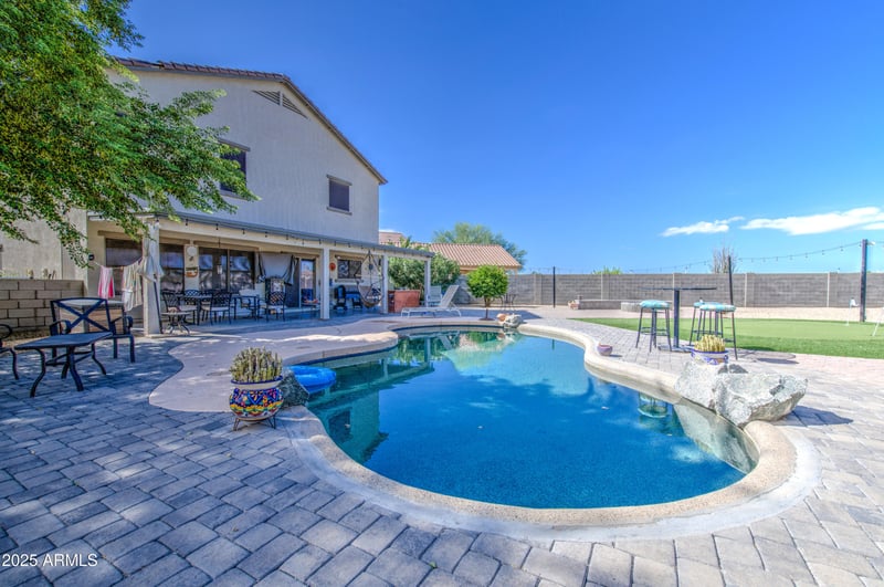 212 Hayden Park Rd, San Tan Valley, AZ 85143