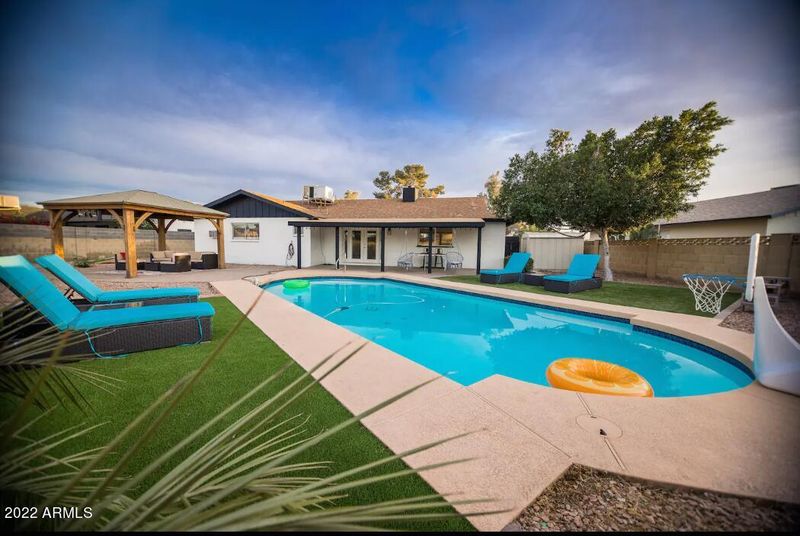 2120 E El Parque Dr, Tempe, AZ 85282