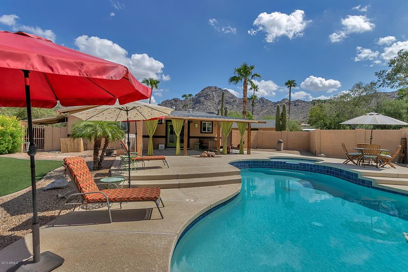 2120 E Nicolet Ave, Phoenix, AZ 85020