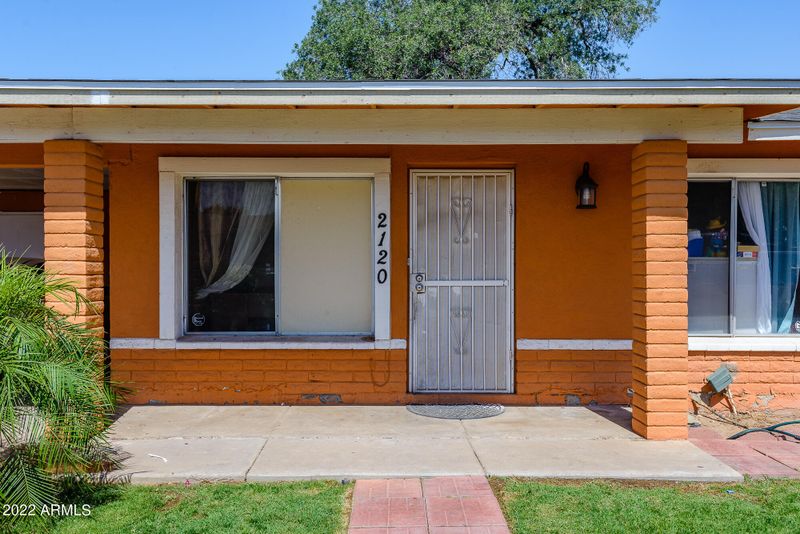 2120 N 42nd Dr, Phoenix, AZ 85009