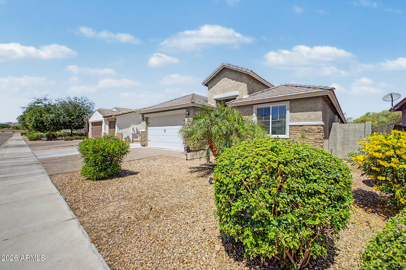 2120 Olivia Dr, San Tan Valley, AZ 85144
