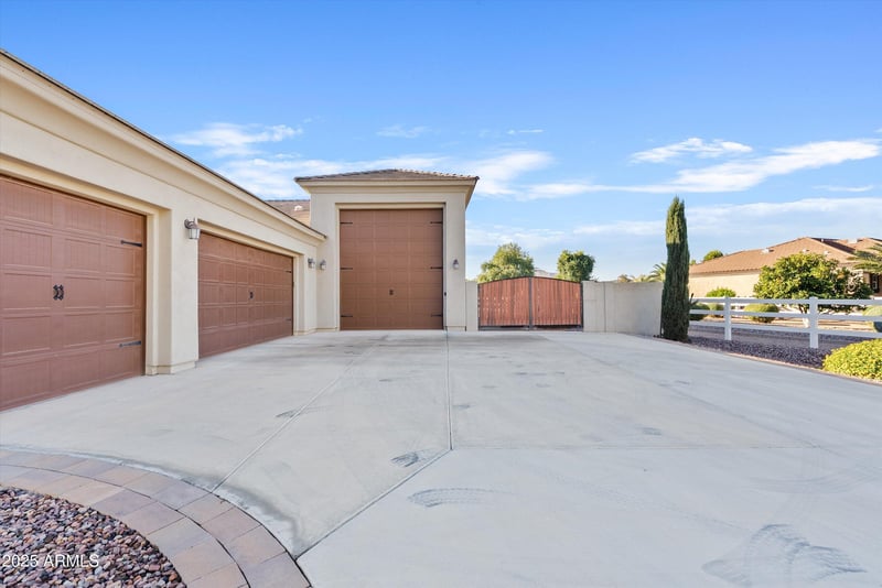 21205 Pummelos Rd, Queen Creek, AZ 85142