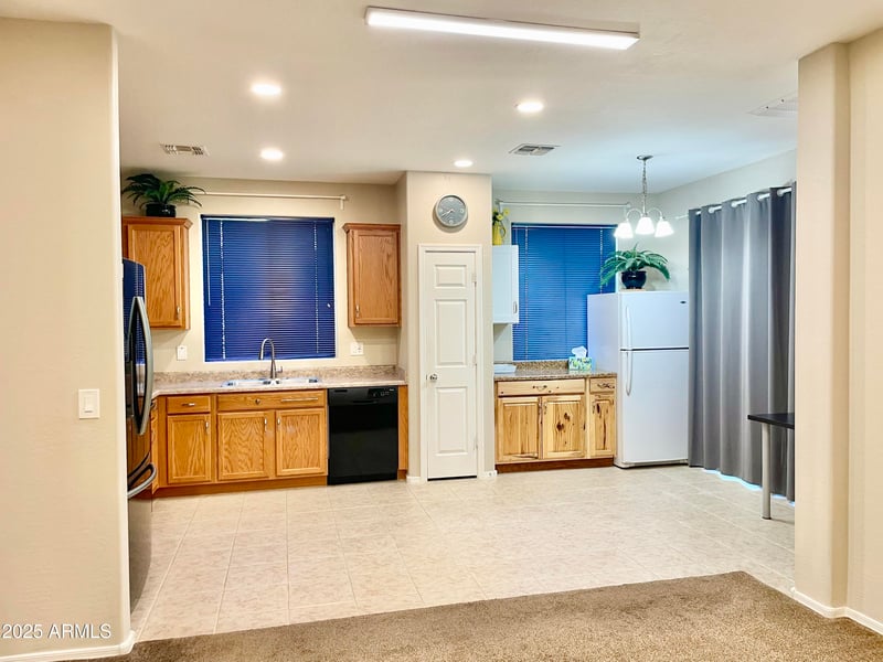 21209 40th Ave, Glendale, AZ 85308