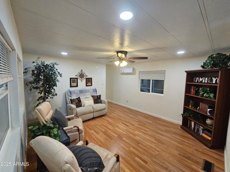 2121 Center St #119, Mesa, AZ 85201