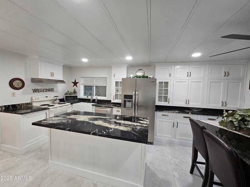 2121 Center St #119, Mesa, AZ 85201