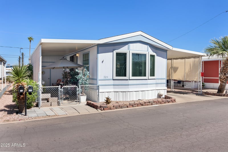 2121 Center St #204, Mesa, AZ 85201