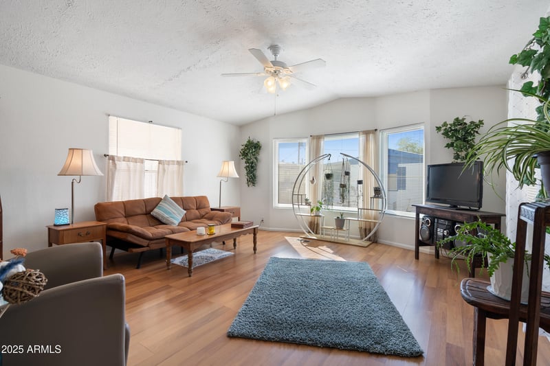 2121 Center St #204, Mesa, AZ 85201