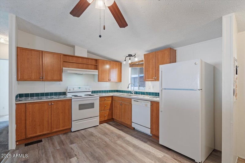 2121 Center St #47, Mesa, AZ 85201