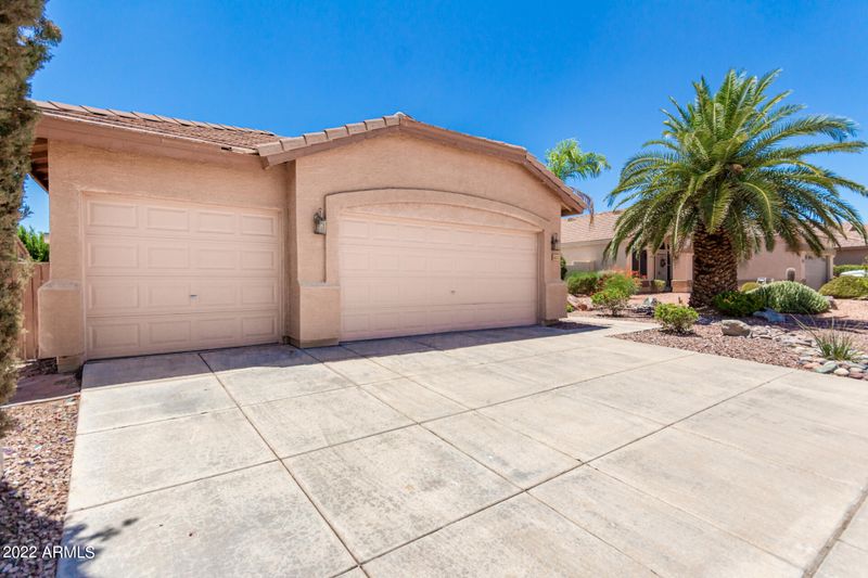 2121 E Wahalla Ln, Phoenix, AZ 85024