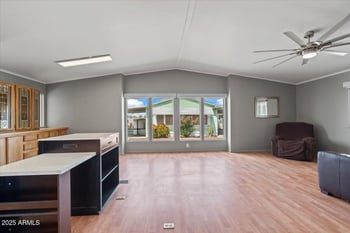 2121 N Center St #166, Mesa, AZ 85201