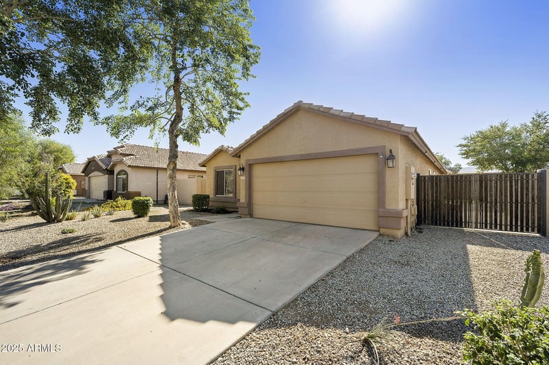 2121 Saint Charles Ave, Phoenix, AZ 85041