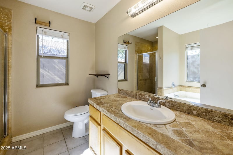 2121 Saint Charles Ave, Phoenix, AZ 85041