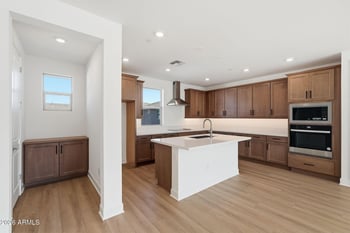 2121 Sonoran Desert Dr #115, Phoenix, AZ 85085