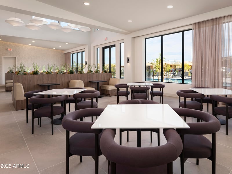 2121 Sonoran Desert Dr #129, Phoenix, AZ 85085