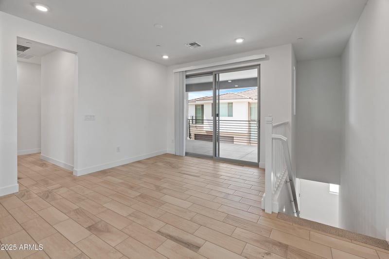 2121 Sonoran Desert Dr #14, Phoenix, AZ 85085