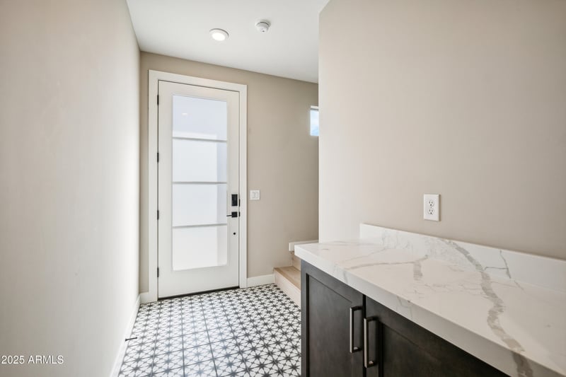 2121 Sonoran Desert Dr #3, Phoenix, AZ 85085