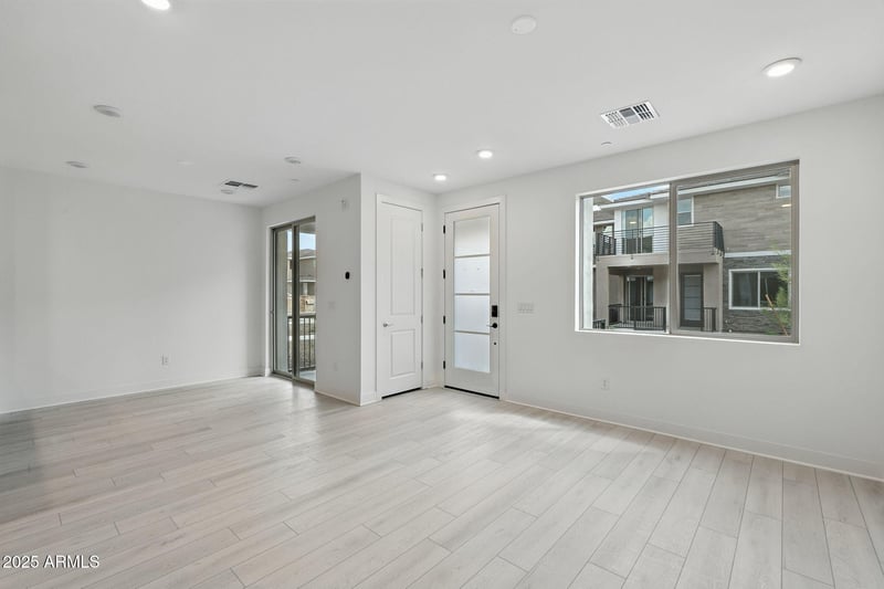 2121 Sonoran Desert Dr #58, Phoenix, AZ 85085