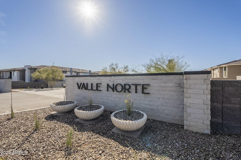 2121 Sonoran Desert Dr #66, Phoenix, AZ 85085