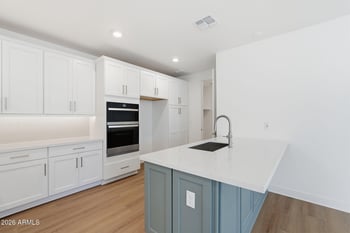 2121 Sonoran Desert Dr #79, Phoenix, AZ 85085