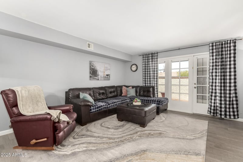 2121 Union Hills Dr #113, Phoenix, AZ 85027