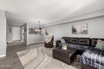 2121 Union Hills Dr #113, Phoenix, AZ 85027